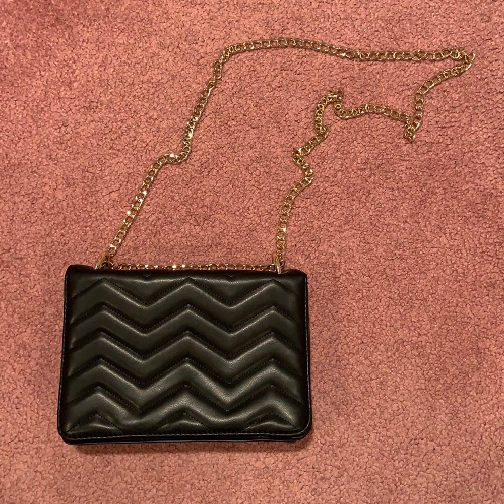 F21 Crossbody Bag - Picture 1 of 7